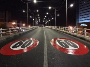 رنگ ترافیکی گرم و رنگ ترافیکی سرد